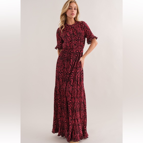 ShopEvelynne Dresses & Skirts - 22 Boho Floral Print Striped Velvet Maxi Dress